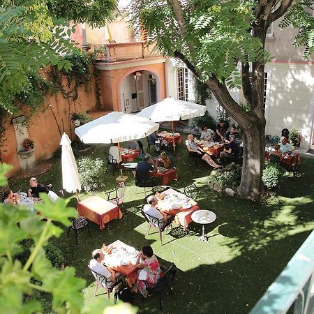 Hotel Du Fiacre Carpentras Exterior foto