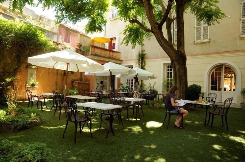 Hotel Du Fiacre Carpentras Exterior foto
