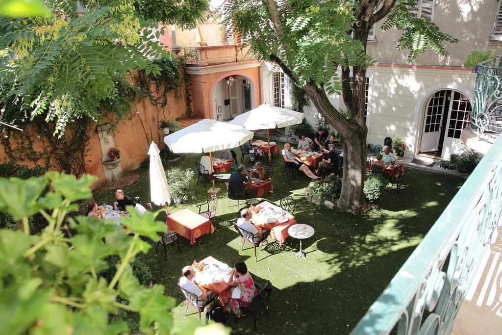 Hotel Du Fiacre Carpentras Exterior foto