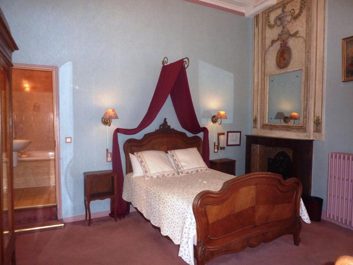Hotel Du Fiacre Carpentras Habitación foto